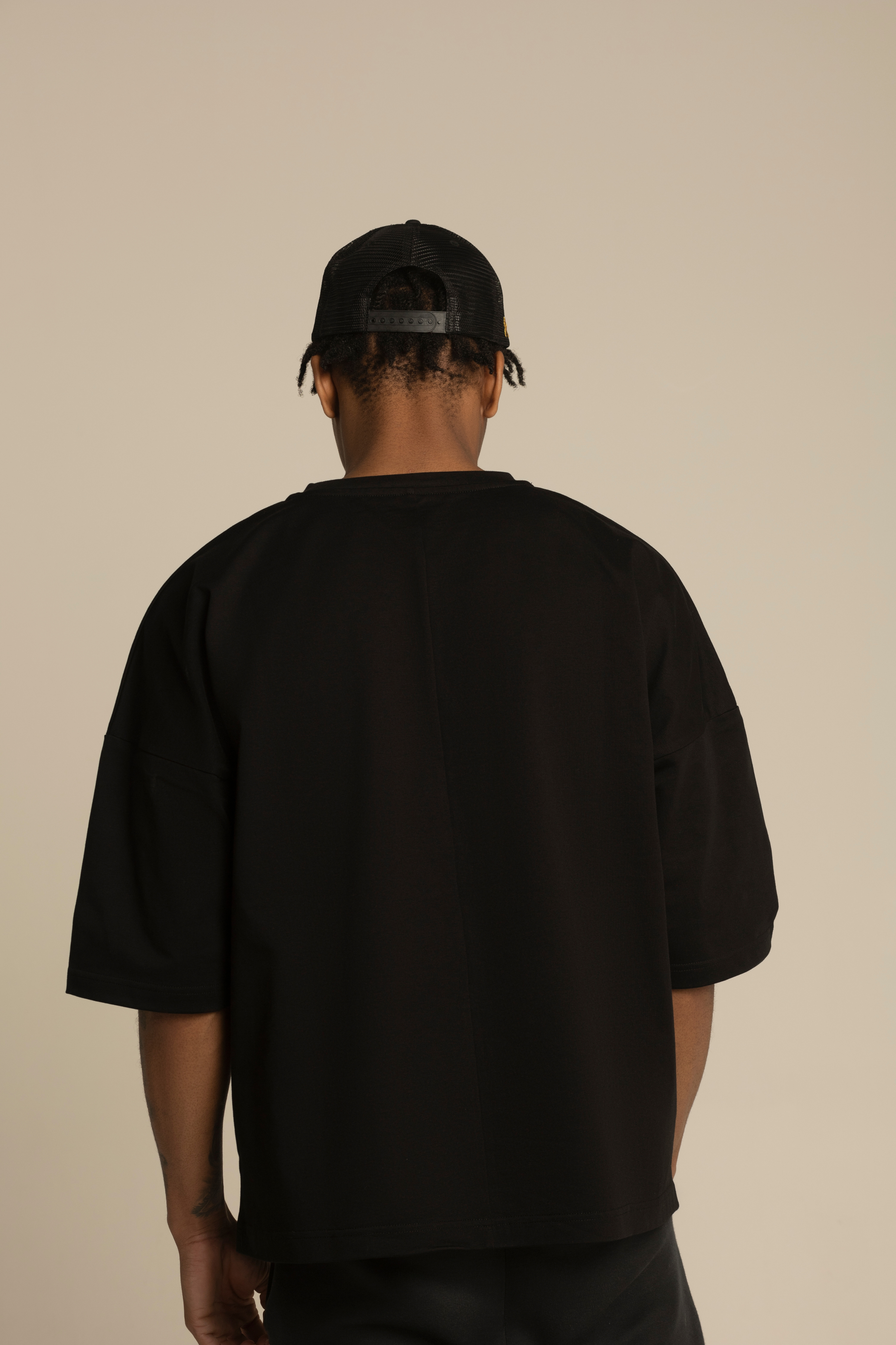 yD Oversized t-shirt with silver logo in black