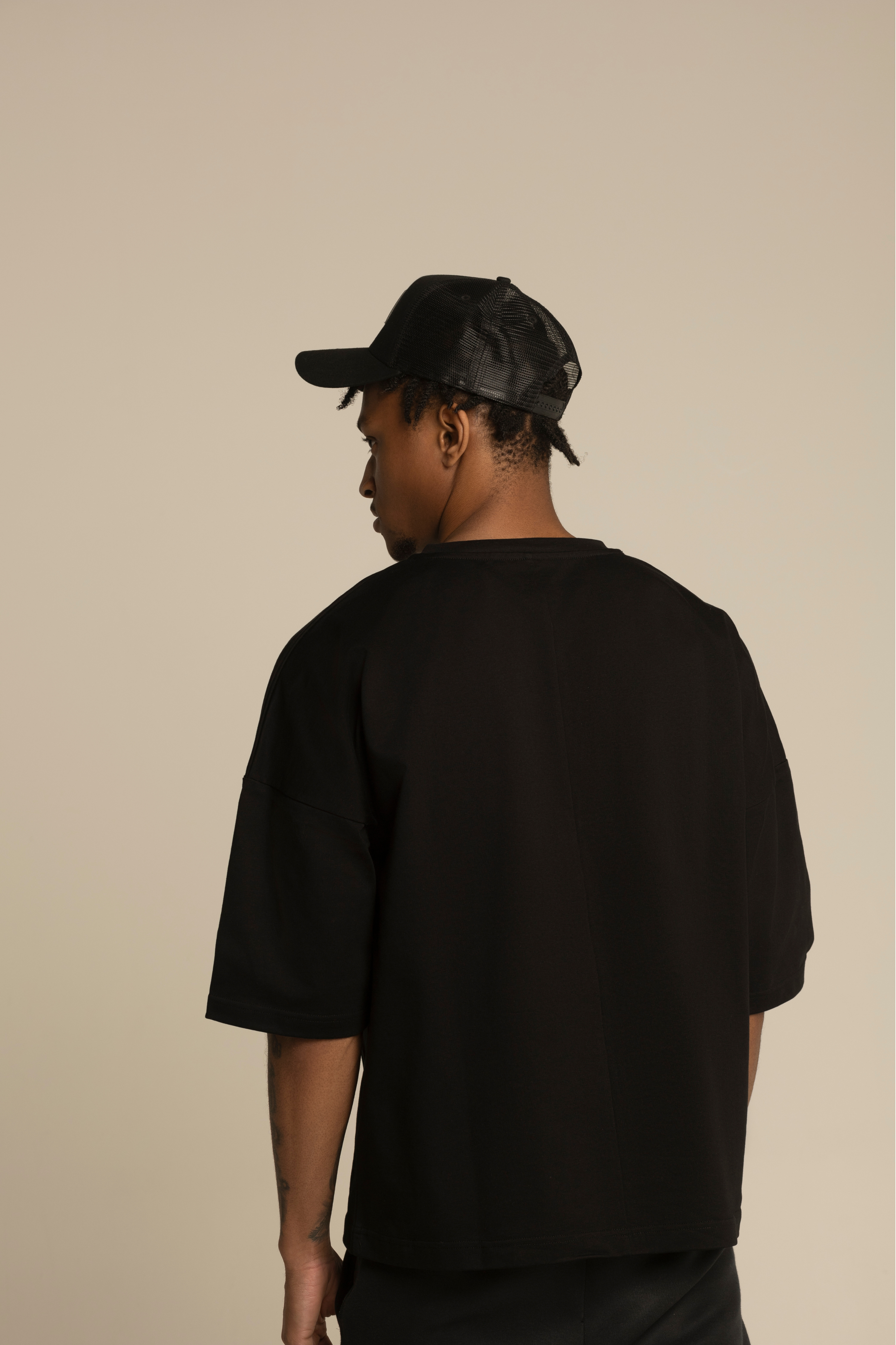 yD Oversized t-shirt with silver logo in black