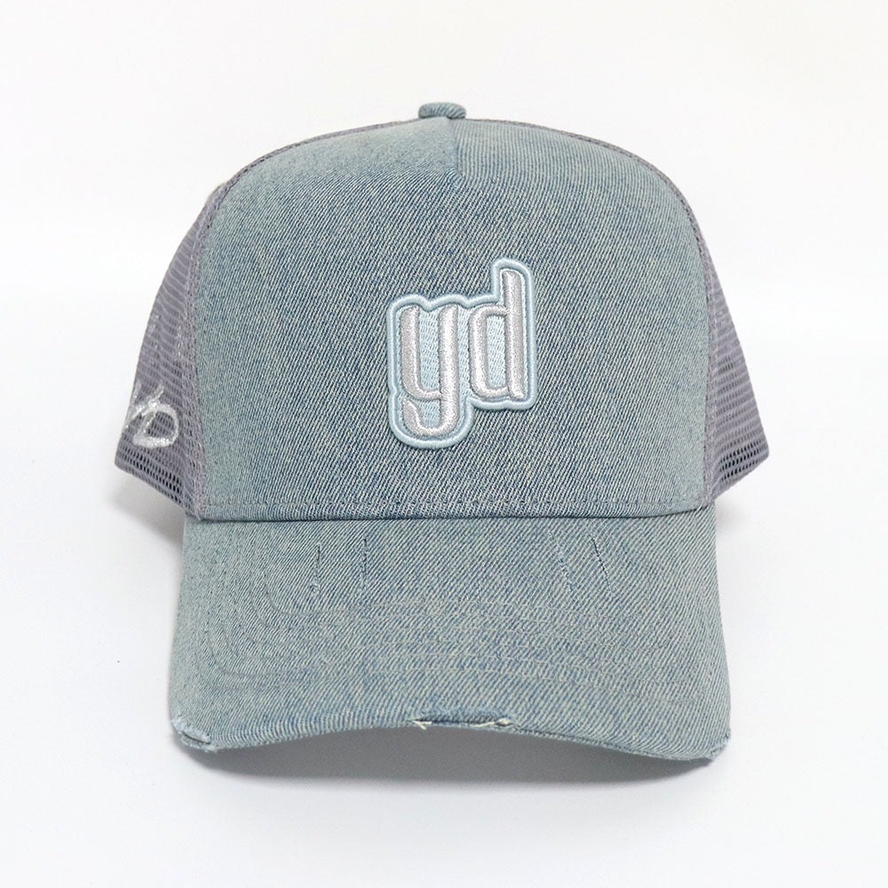 yD Dark denim trucker