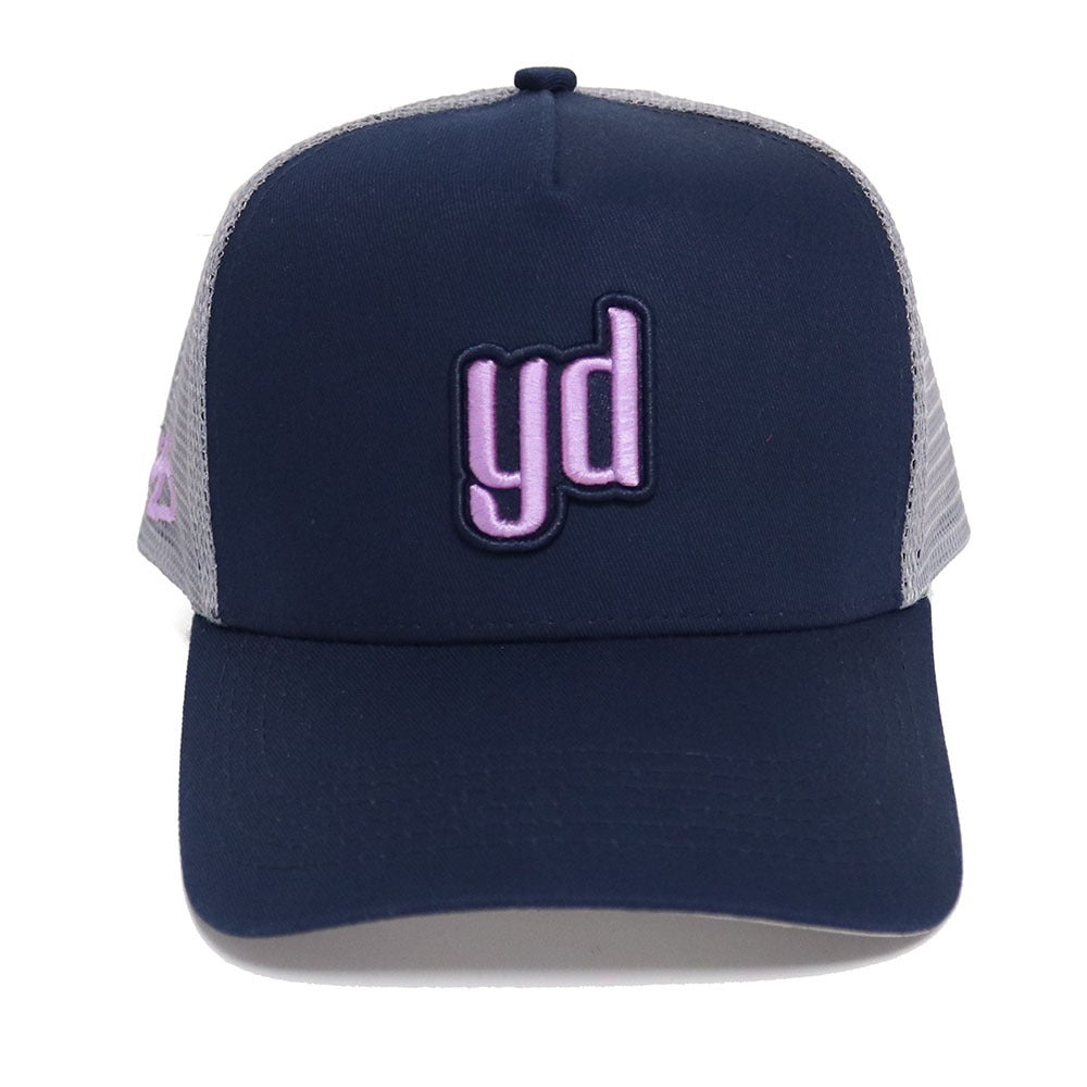 yD Navy trucker